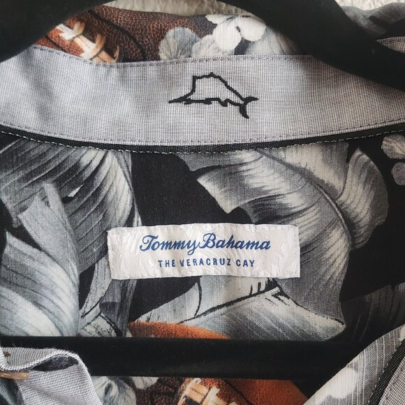 NWT Tommy Bahama Mens Short Sleeve Button Up Shirt USC Trojans Football Size XL - Picture 7 of 12